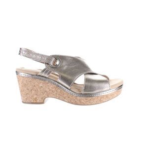 Clarks Womens Giselle Loop Gold Slingbacks Size 8.5 Medium (B, M)  Fits like 8